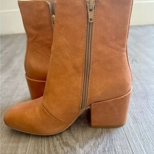 New Ankle Leather Y2K Boots Made in Portugal Tan Leather Boots Size 36 ~ Women’s